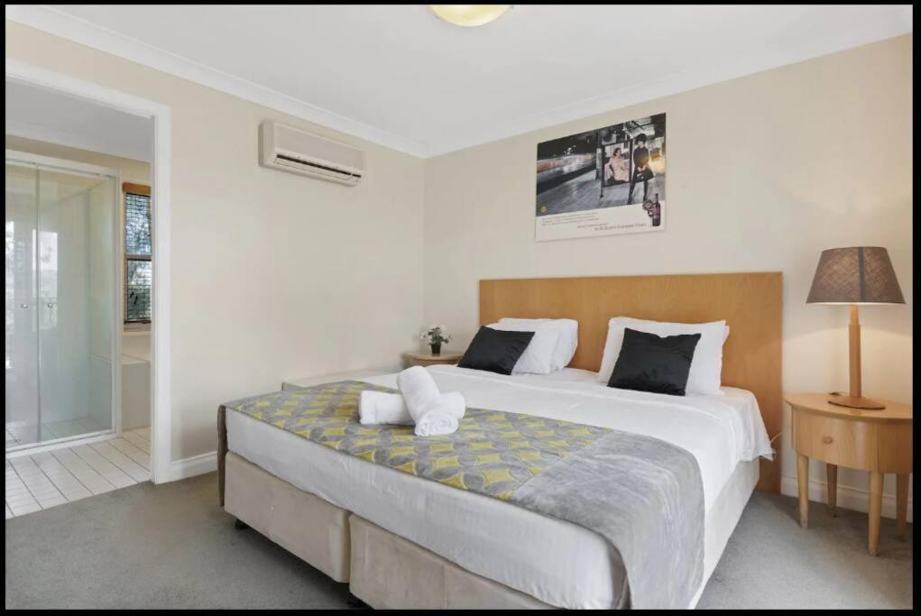 King Retreat / Hunter Valley Apartment *