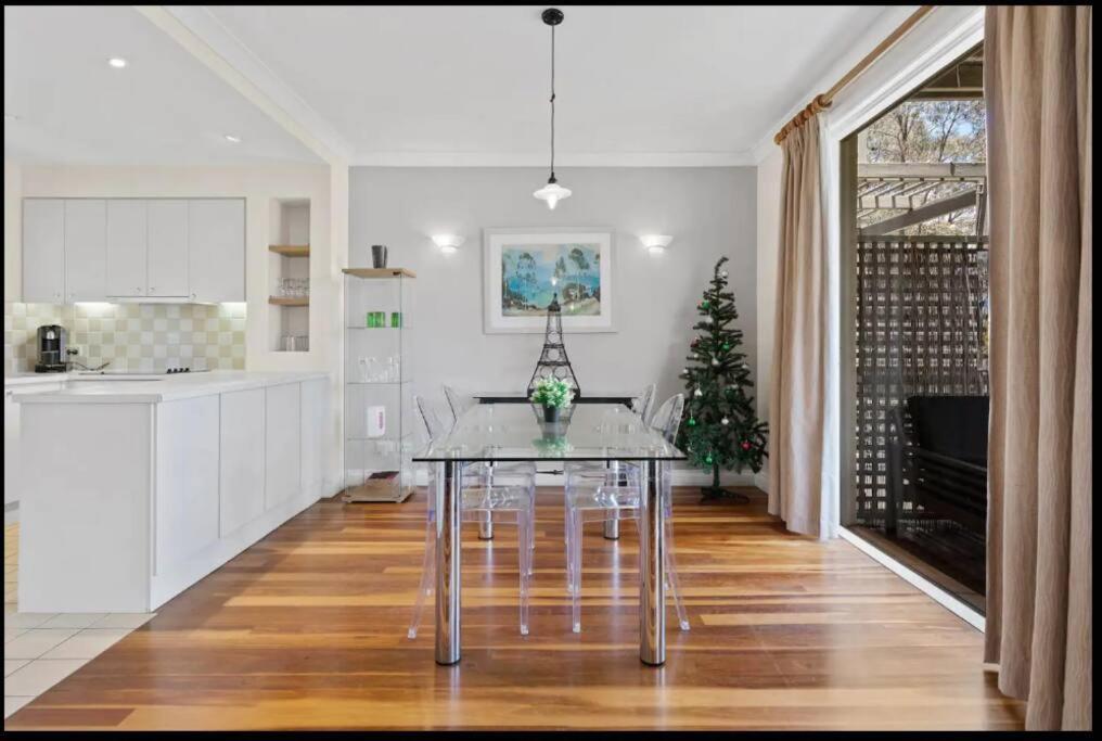 King Retreat / Hunter Valley